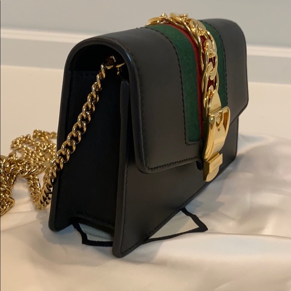 ❌SOLD❌Gucci - Sylvie leather super mini bag - Picture 4 of 10